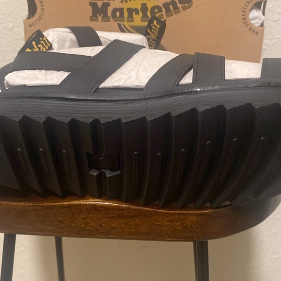 Dr Martens - Picture 4 of 6